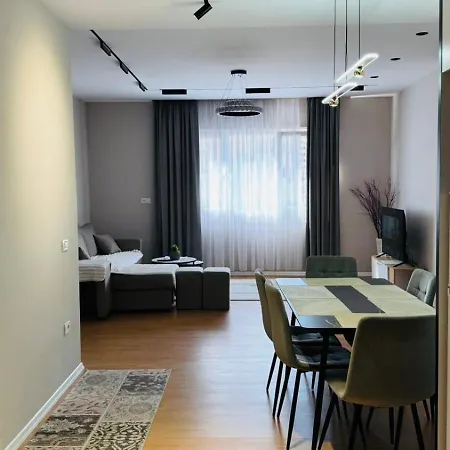 Gloria New Bazaar Apartment Tirana