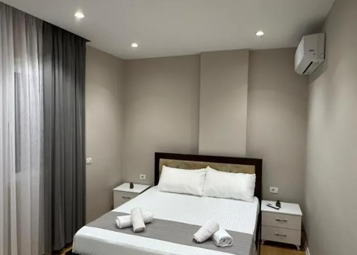 Gloria New Bazaar Apartment Tirana